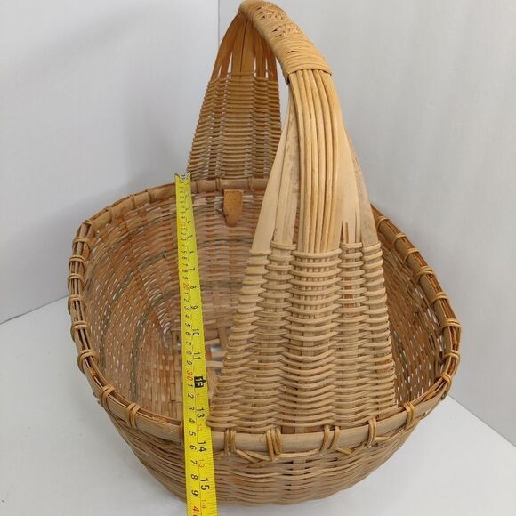 Wicker Basket w/ Large Handle & open weave bottom - Picture 8 of 12